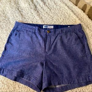 Old Navy mid rise shorts. Worn once GUC. Size 16.
